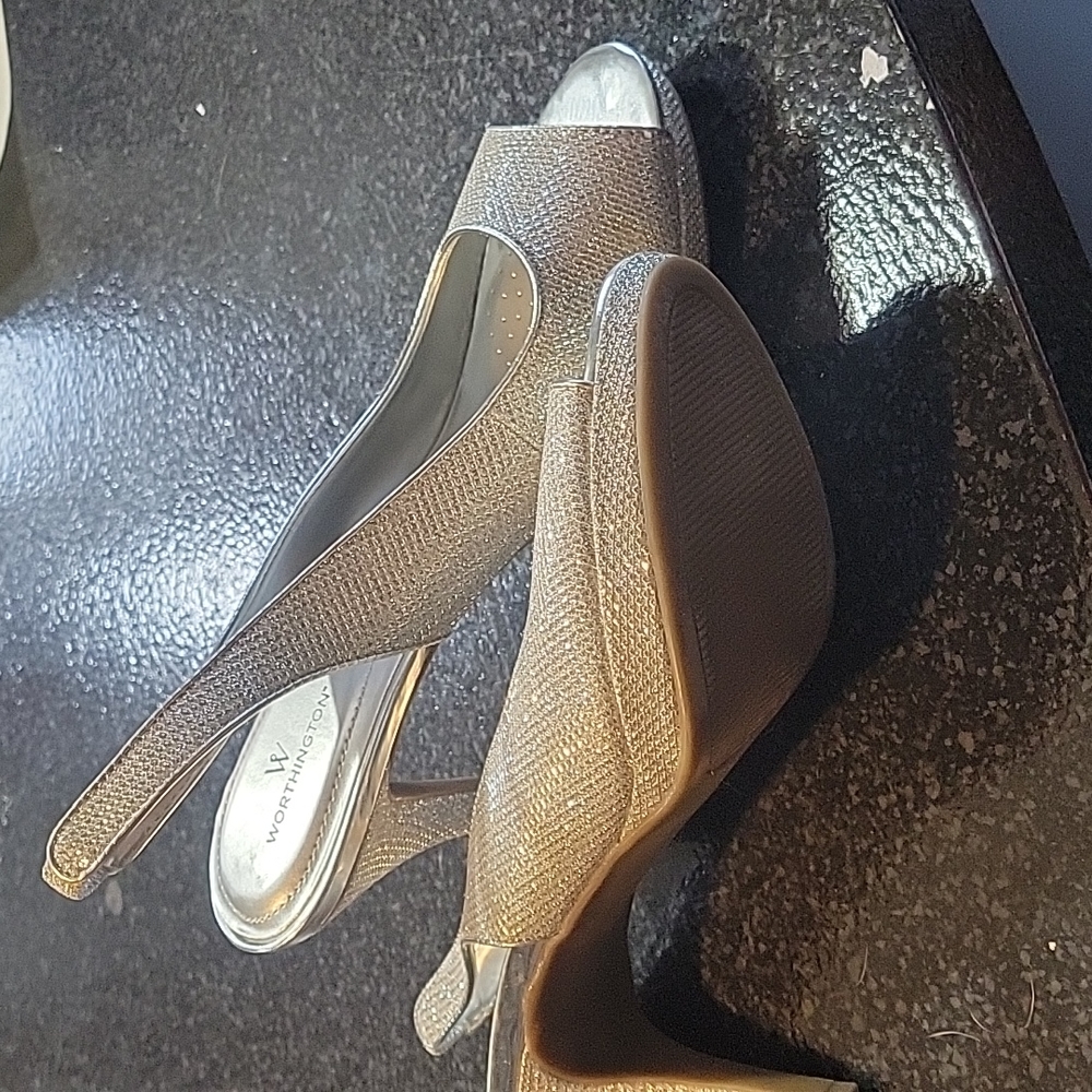 Worthington 8.5 Silver High Heel Shoes